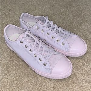 Pink Leather Converse Size 5 - women’s size 7
